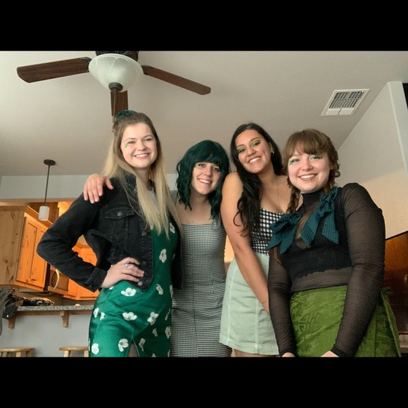 Meet your Posher, Sabrina - Picture 3 of 10